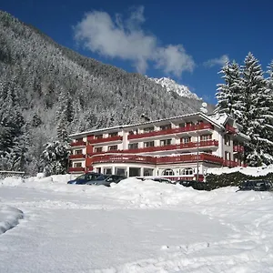 3* Hotel La Sapiniere